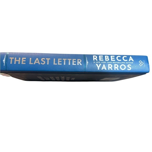 The Last Letter Hardcover Book by Rebecca Yarros NWOT Autographed & Signed - Picture 7 of 10